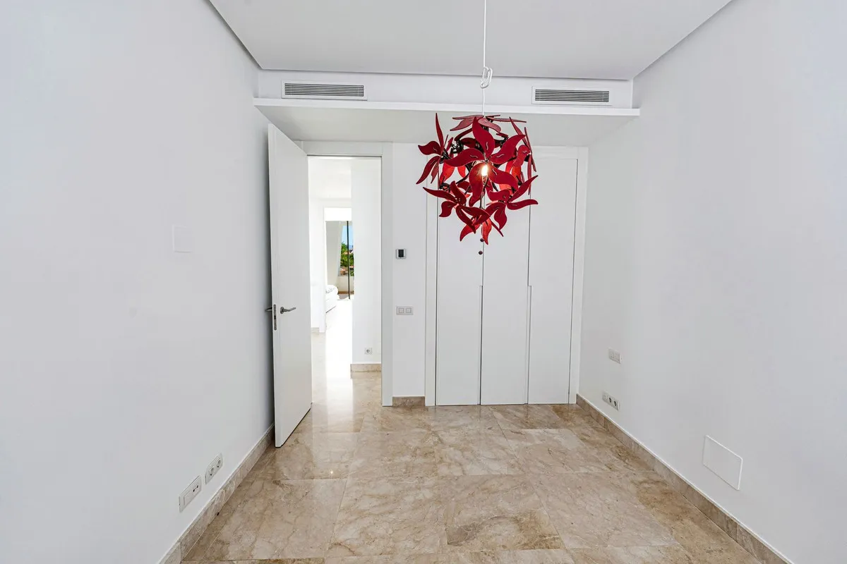 17672685-c8ab-4bd1-8d1d-4c86aefef65b