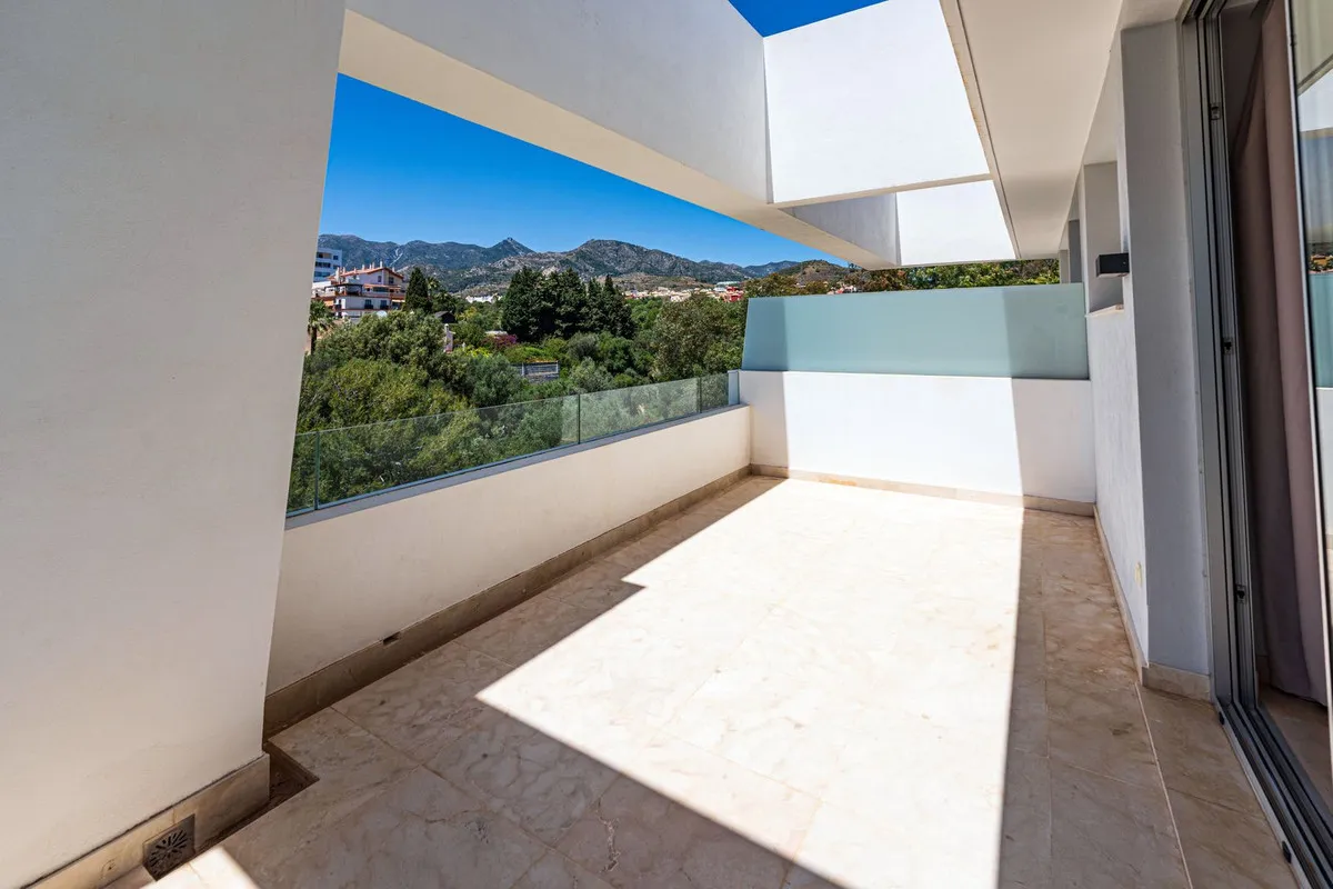 471b6df3-dc95-4d89-89e6-69dd8f43e45c