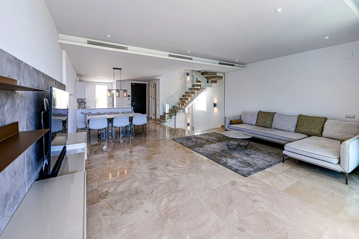 5ed0b759-8060-497b-a93f-4a3866079920