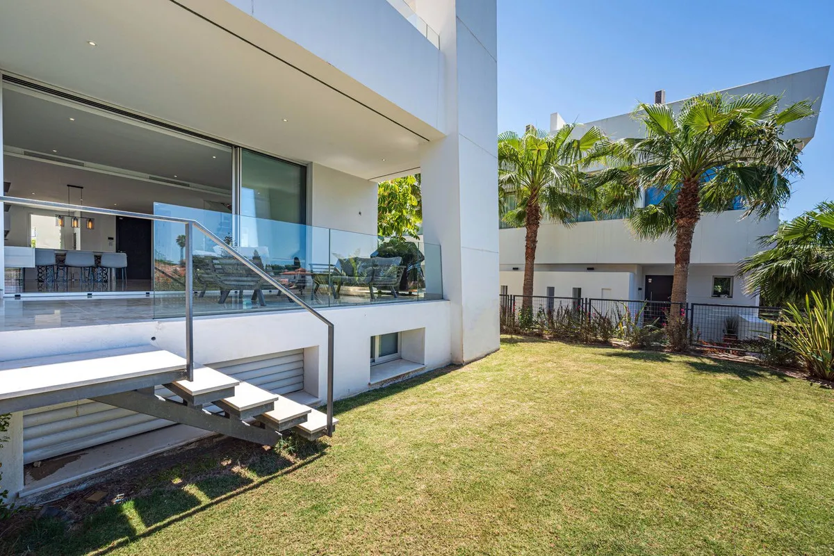 e675b729-0d6d-42ee-9989-20d35ca3642c