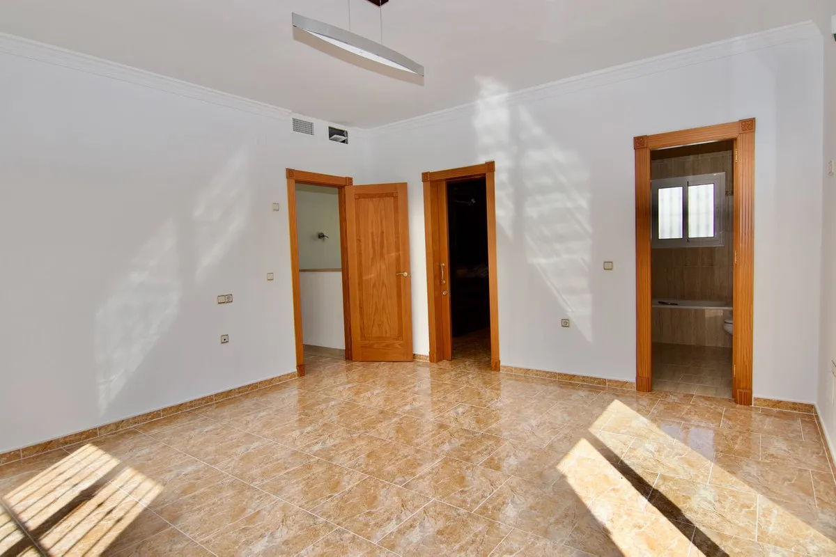 b16e8c17-5597-49da-92a7-9db0516cdc85