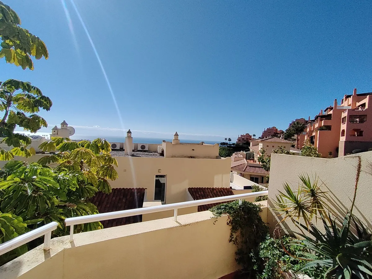 57ed52e7-2de9-4240-ae59-812d7b920d1a