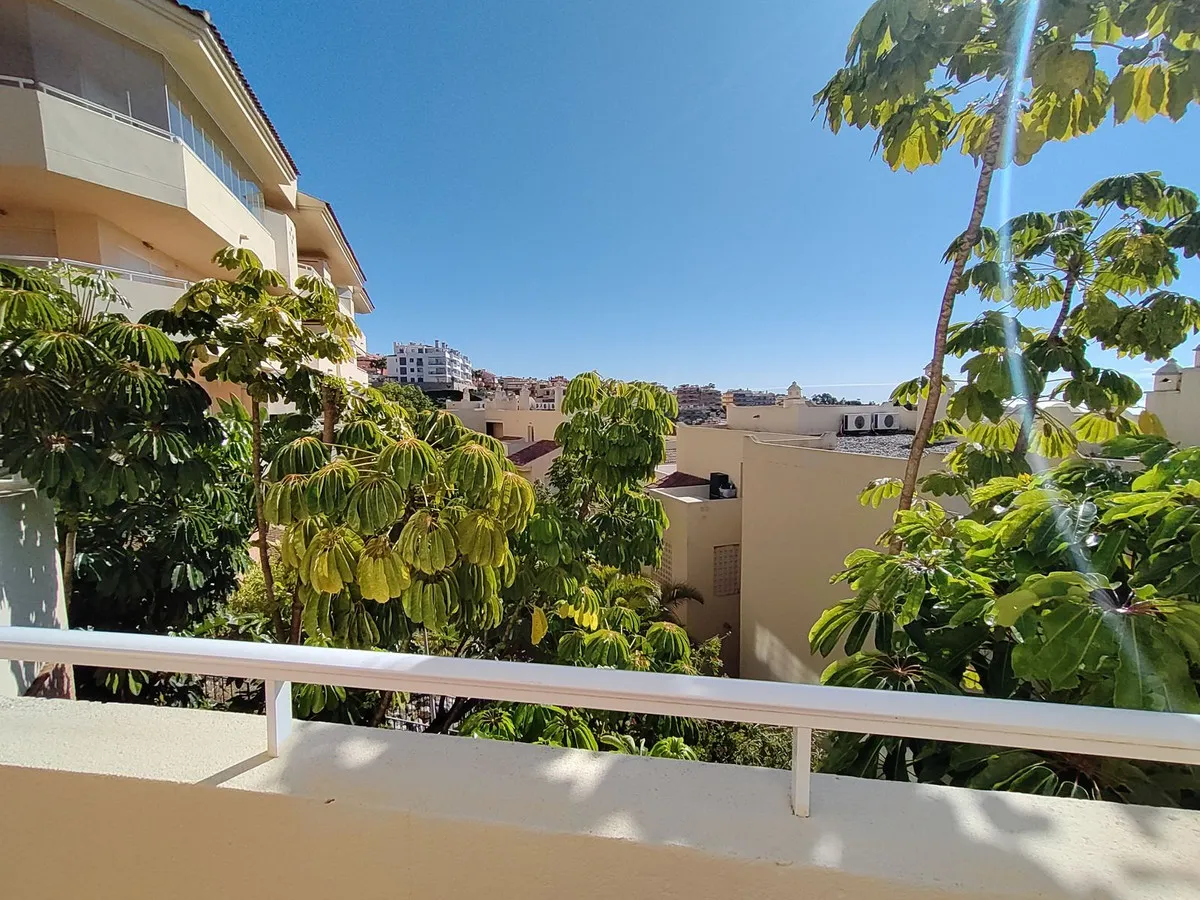 94dceb15-1664-4df0-8719-ff931baac3c9