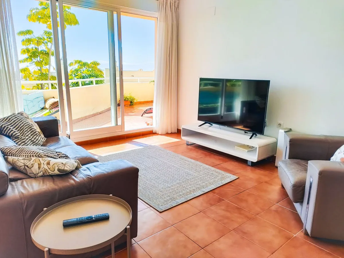 b5824e42-1e14-459b-aa67-99fb04120f8d