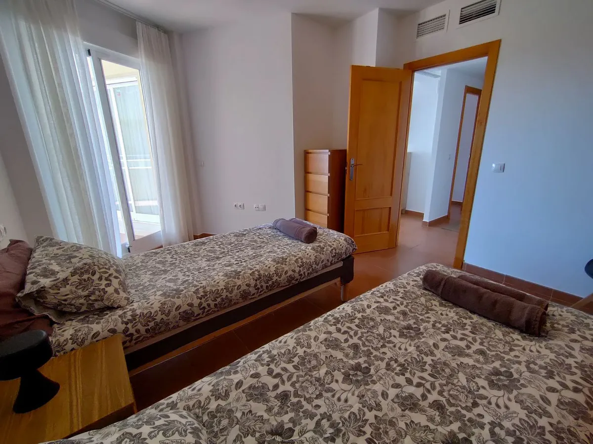 e626e48c-03a4-4a74-a29c-c6033c4b9c1d