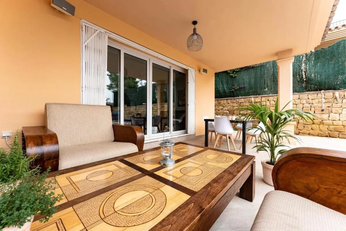 328aa9b5-8caa-4ed2-b133-931e1c58b9b4