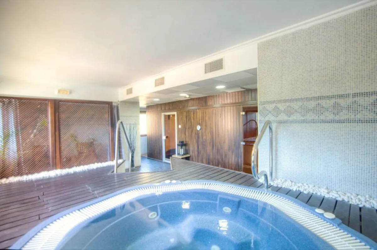 2afb58d5-8536-4565-80a8-091c99a94e53