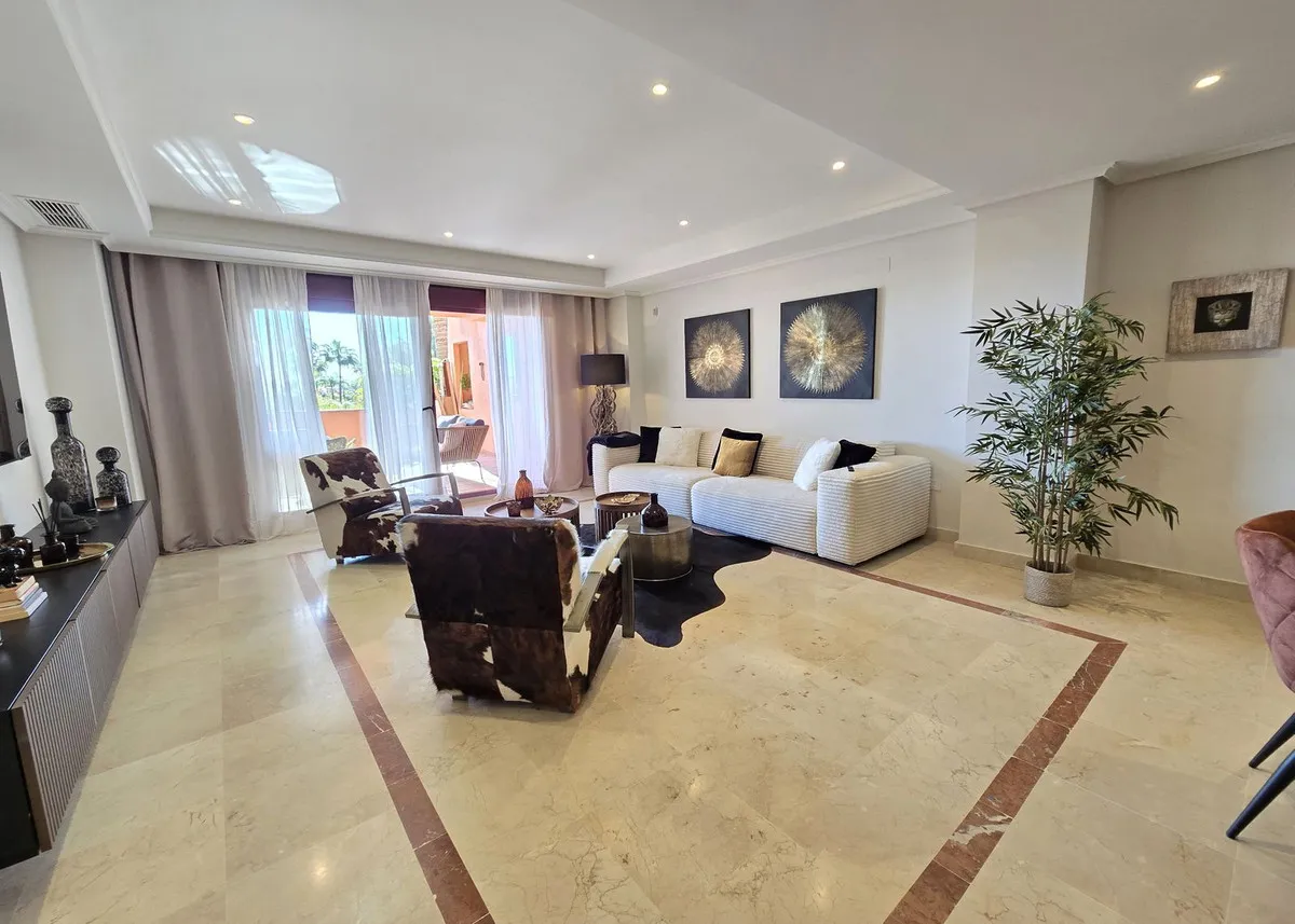 8d8c72f9-bc18-40c2-a4c6-504d01a6d3f2