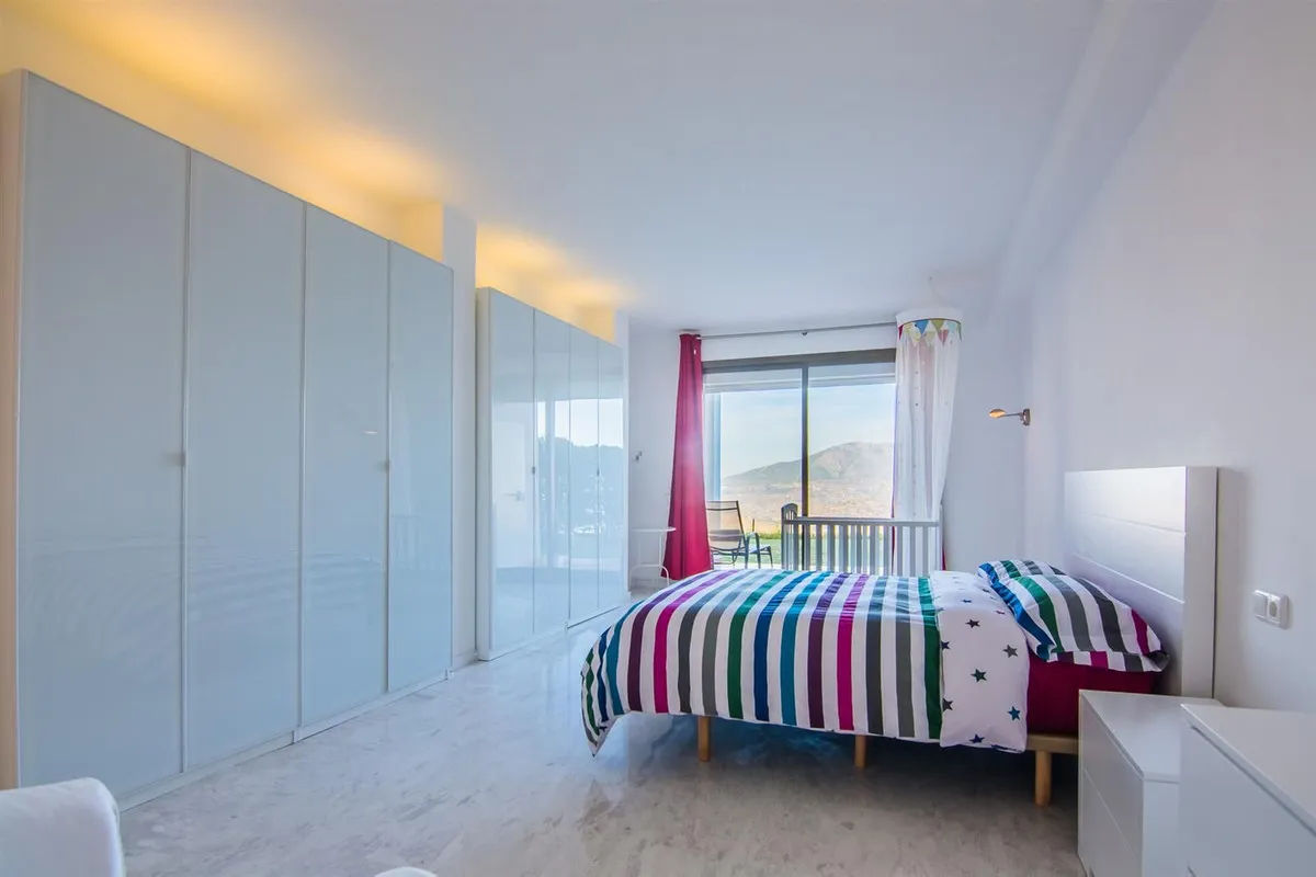 f18fa871-2659-4fb0-b0b2-1e3fc48180ec