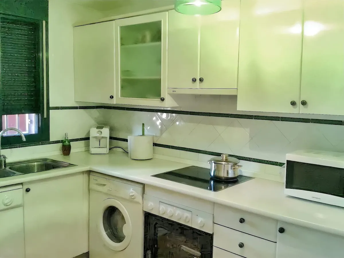 9441e64f-e790-42c3-b3d1-52cd6bb43b0d