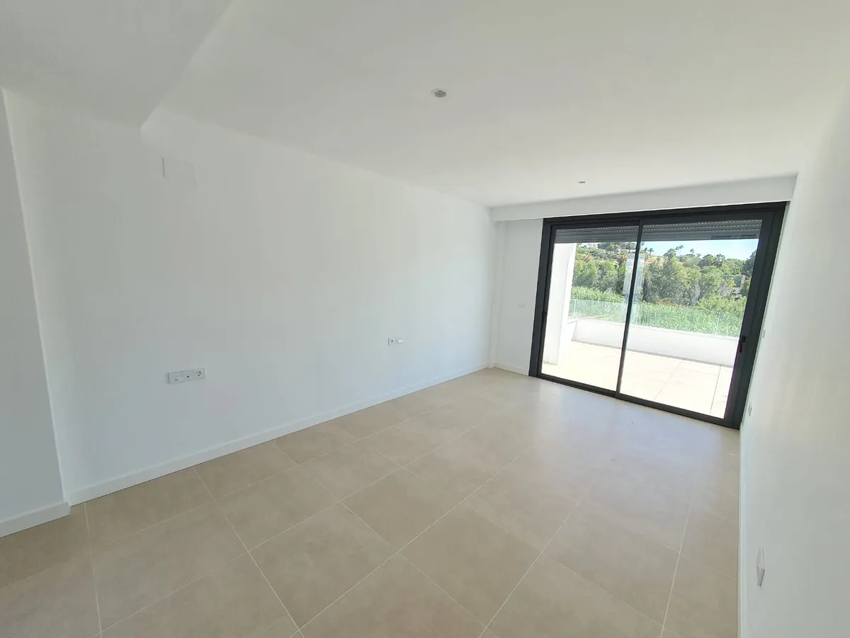 09492693-7e0f-4281-afc2-12893793d716