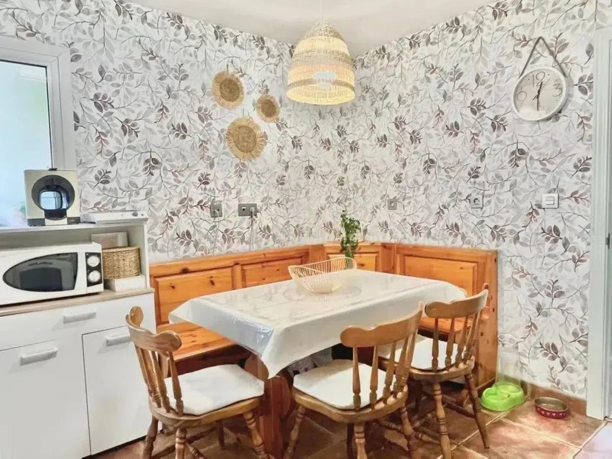 9ba67b8a-bafd-428d-a4f5-28f3fb527f0b