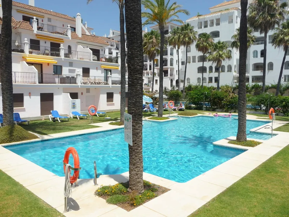 aa5ae929-eb86-4e8f-ab41-70187c219168