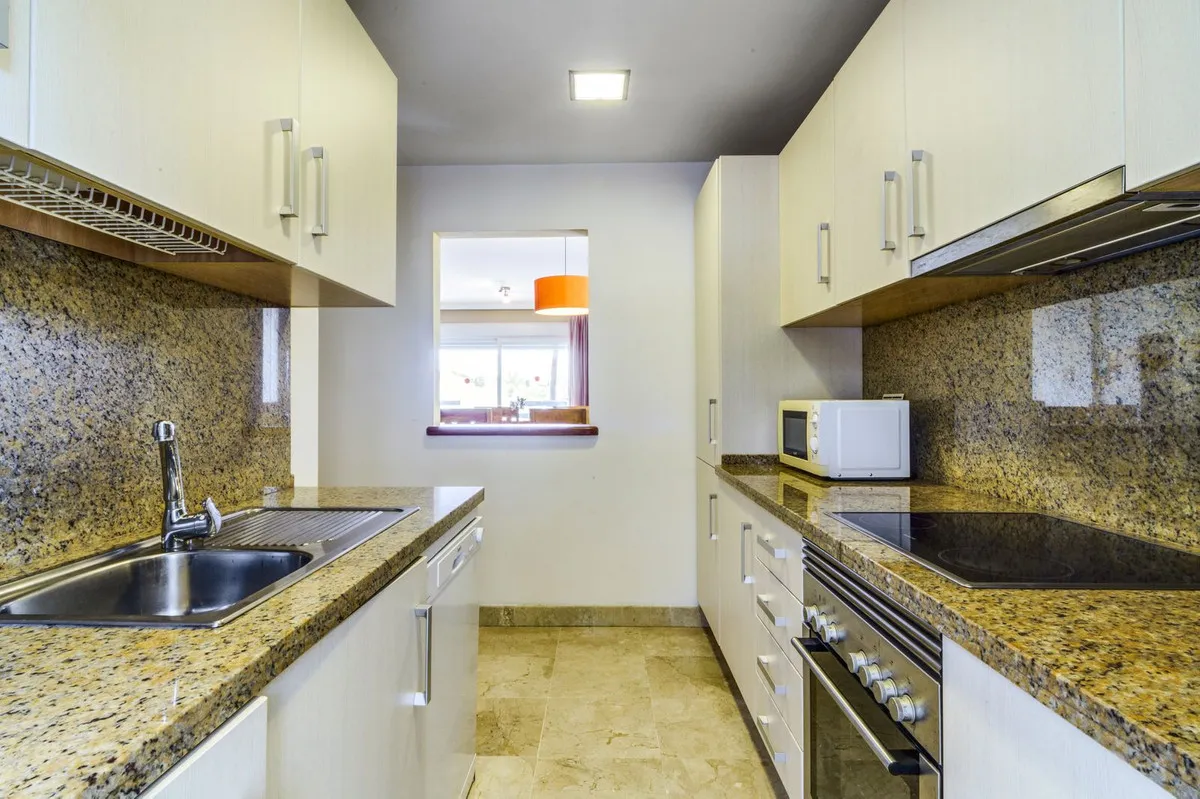 1e8448a8-7e5b-424d-909c-131b04438e82