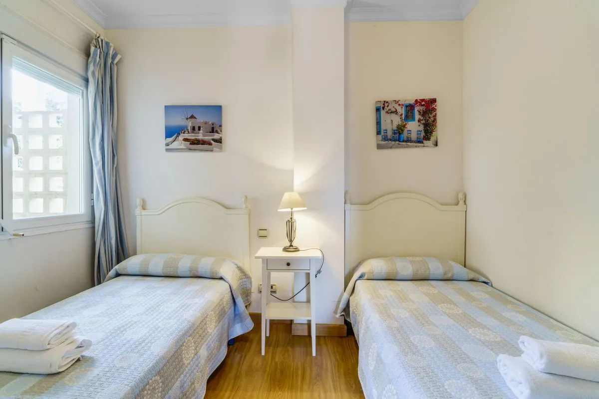 3487fe10-e38f-402e-8098-df78737701fb