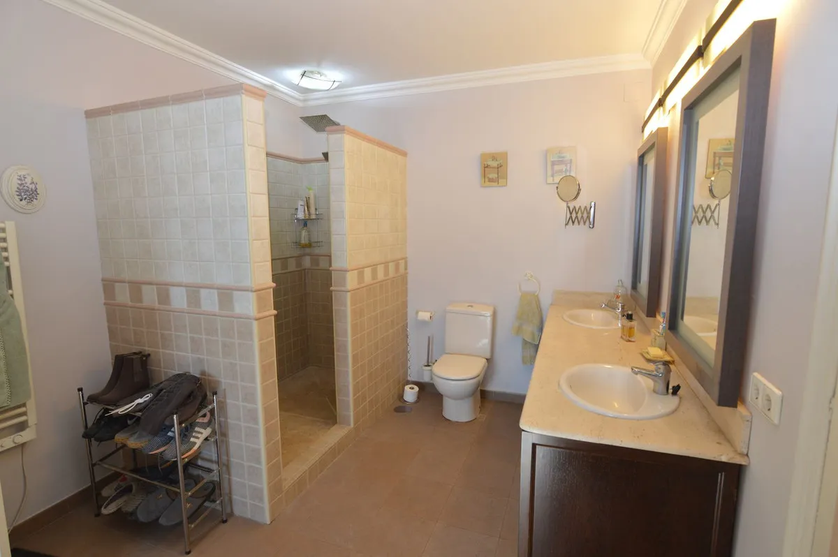 bc423e9c-a407-4947-b387-9524c05b52a8