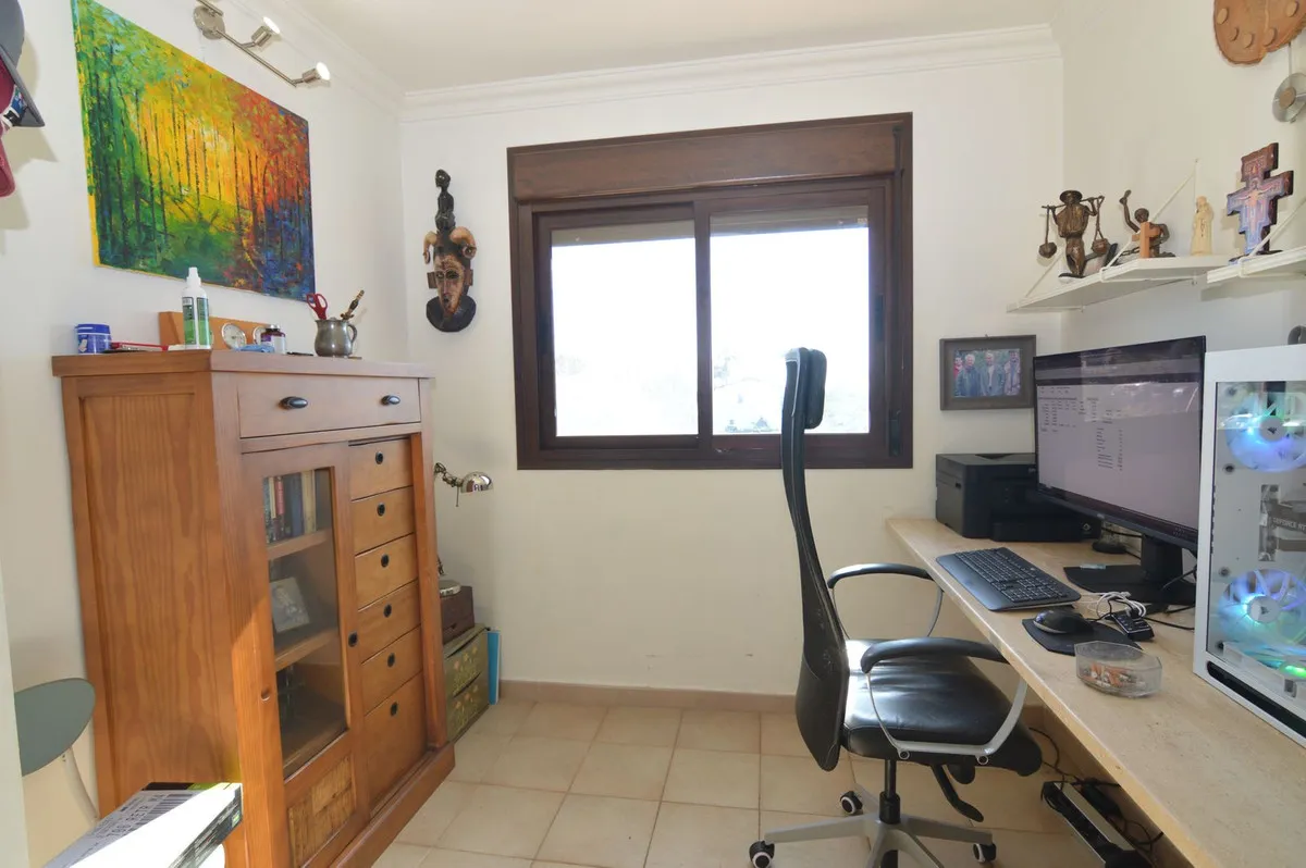 c37a669c-294a-4080-a231-662faadd65c1