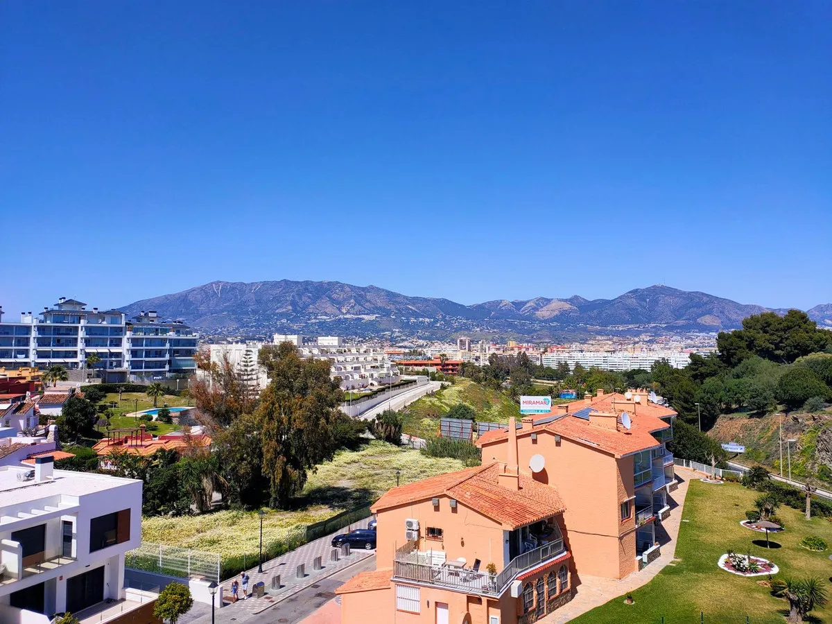 29dfb513-9eeb-42c9-9756-bae486cdbbfe