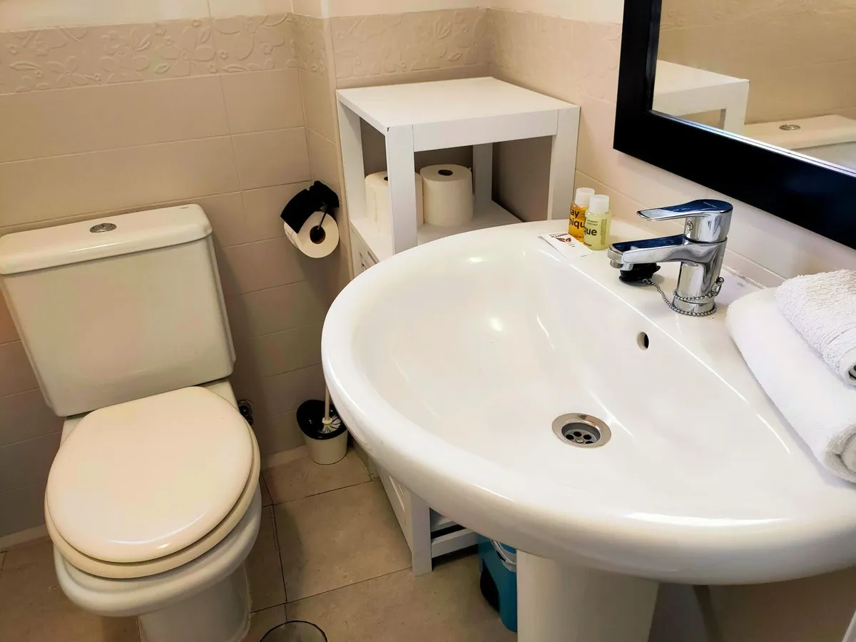 5ef3db8a-85b2-40b0-92e4-fdc081cdafbe