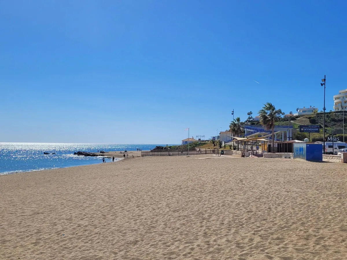 6186372a-669d-4aee-8fc1-e1eeb9acb535