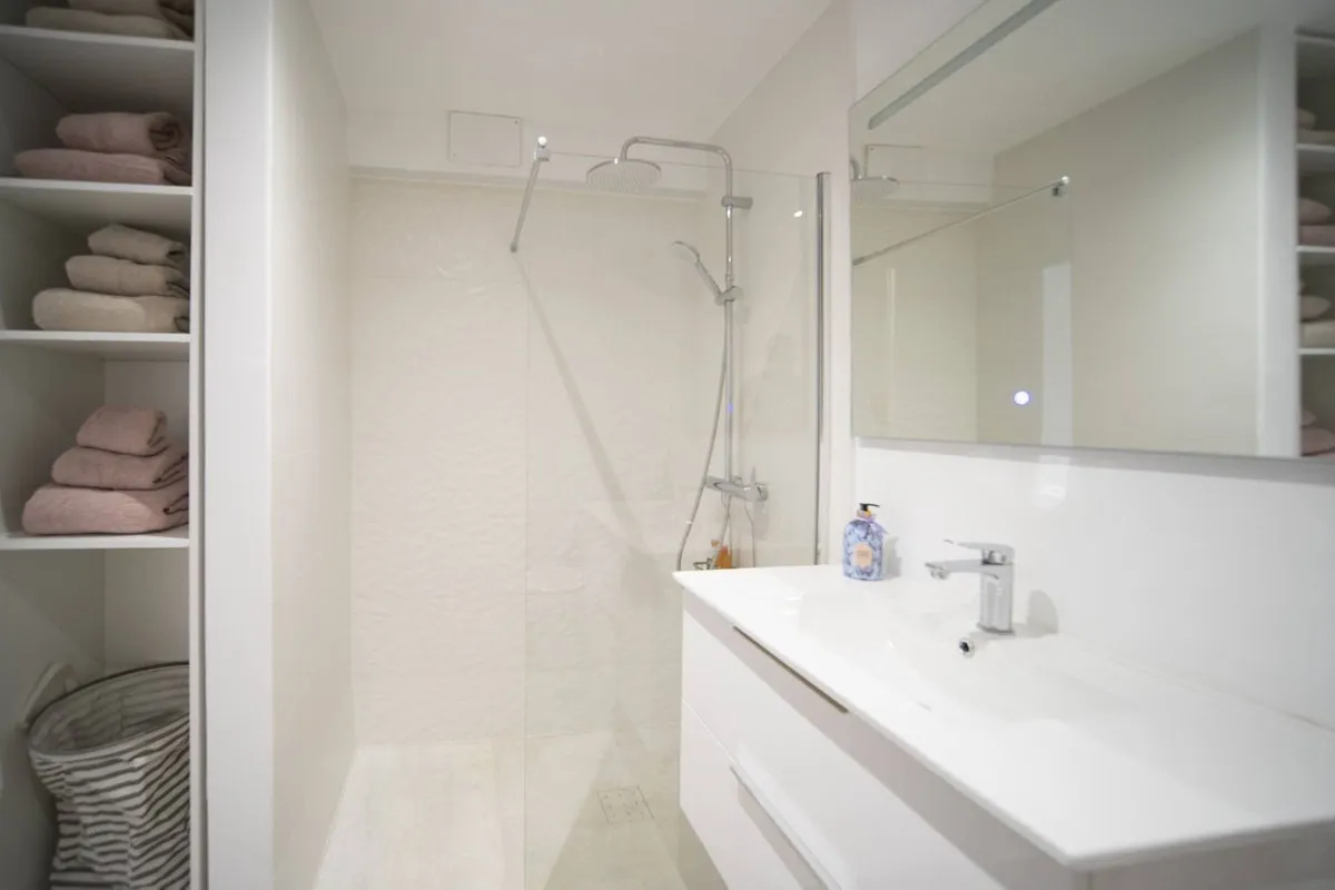 6e696881-d14d-4d27-ba00-7c6f17a7c080