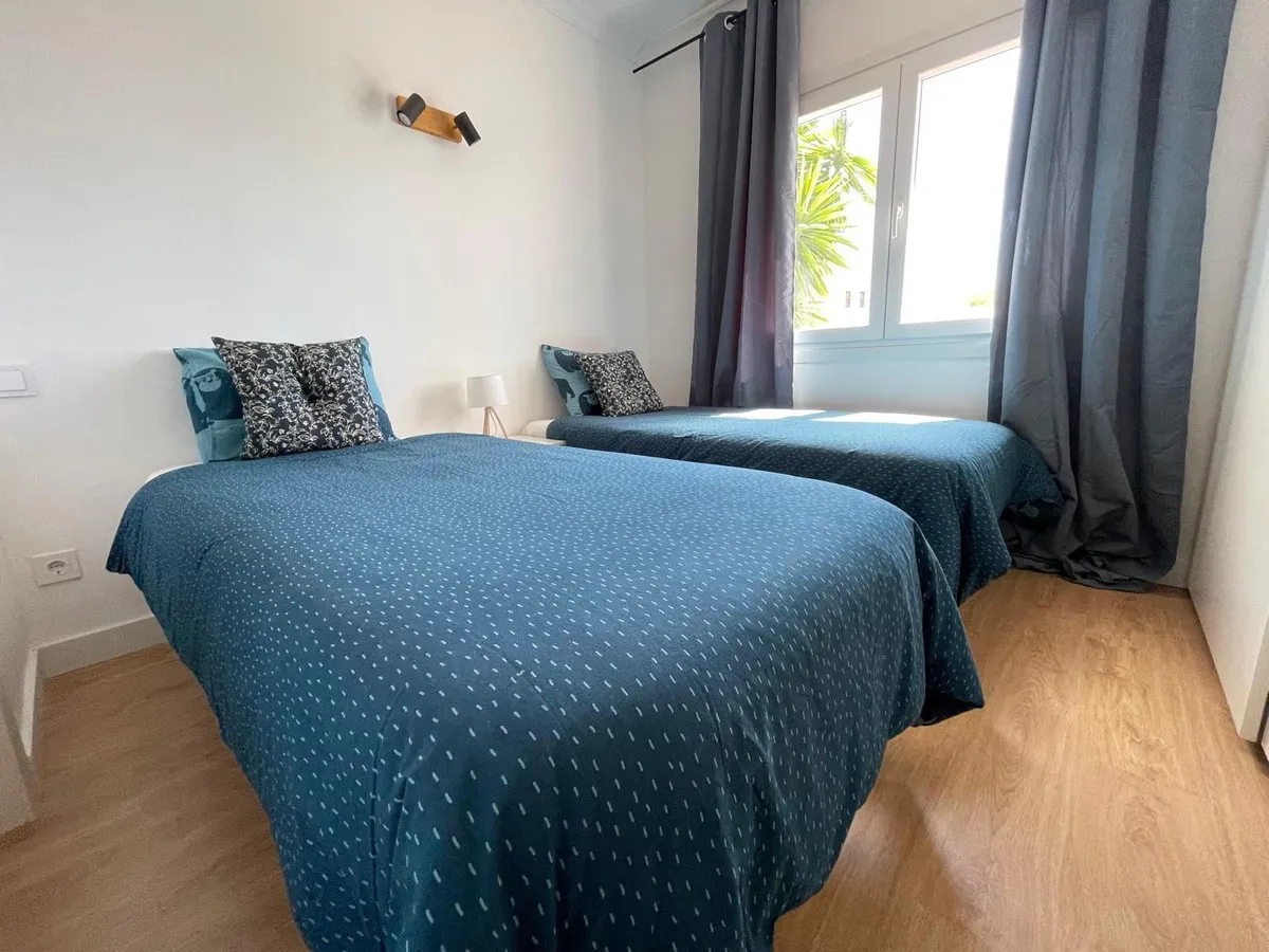 e7ed8624-d633-4c40-a2f9-4f09ef90bd64