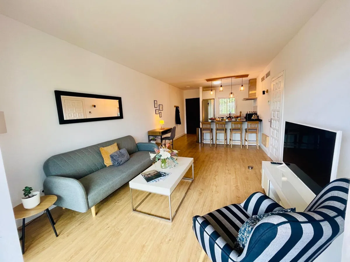 f2a2a754-8c08-41b4-b6bf-a8f92ff2d2ef