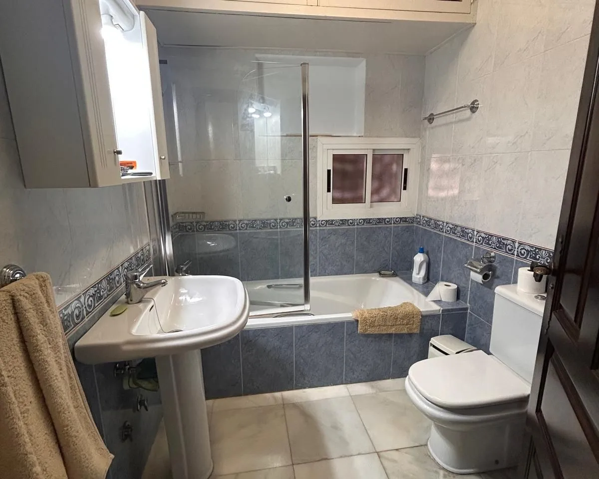 aa1a9e2b-dfe3-42c7-940a-eb82e8597c00