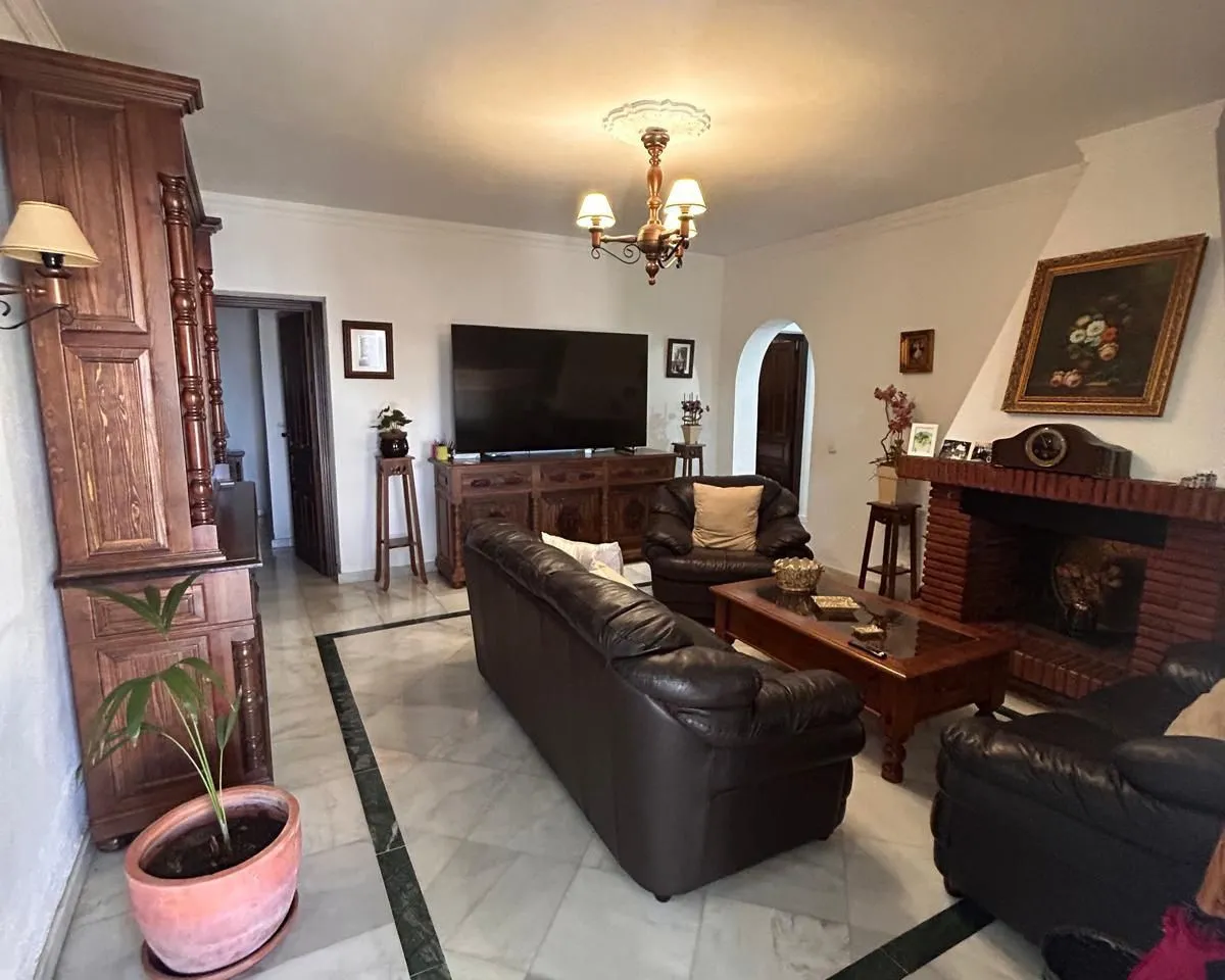 e5040df3-bbc9-43ec-ac82-61c9548f1f0a