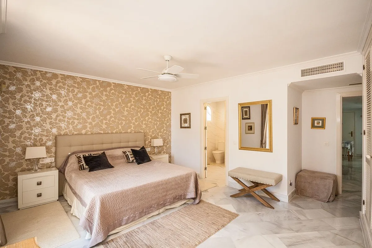 8d891402-f56d-4292-b5f2-e8d6b9338774