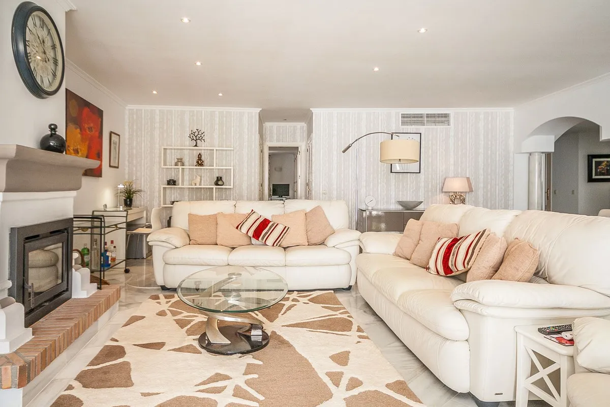 ae9f5403-cb79-4629-b673-44ff238b4e1c