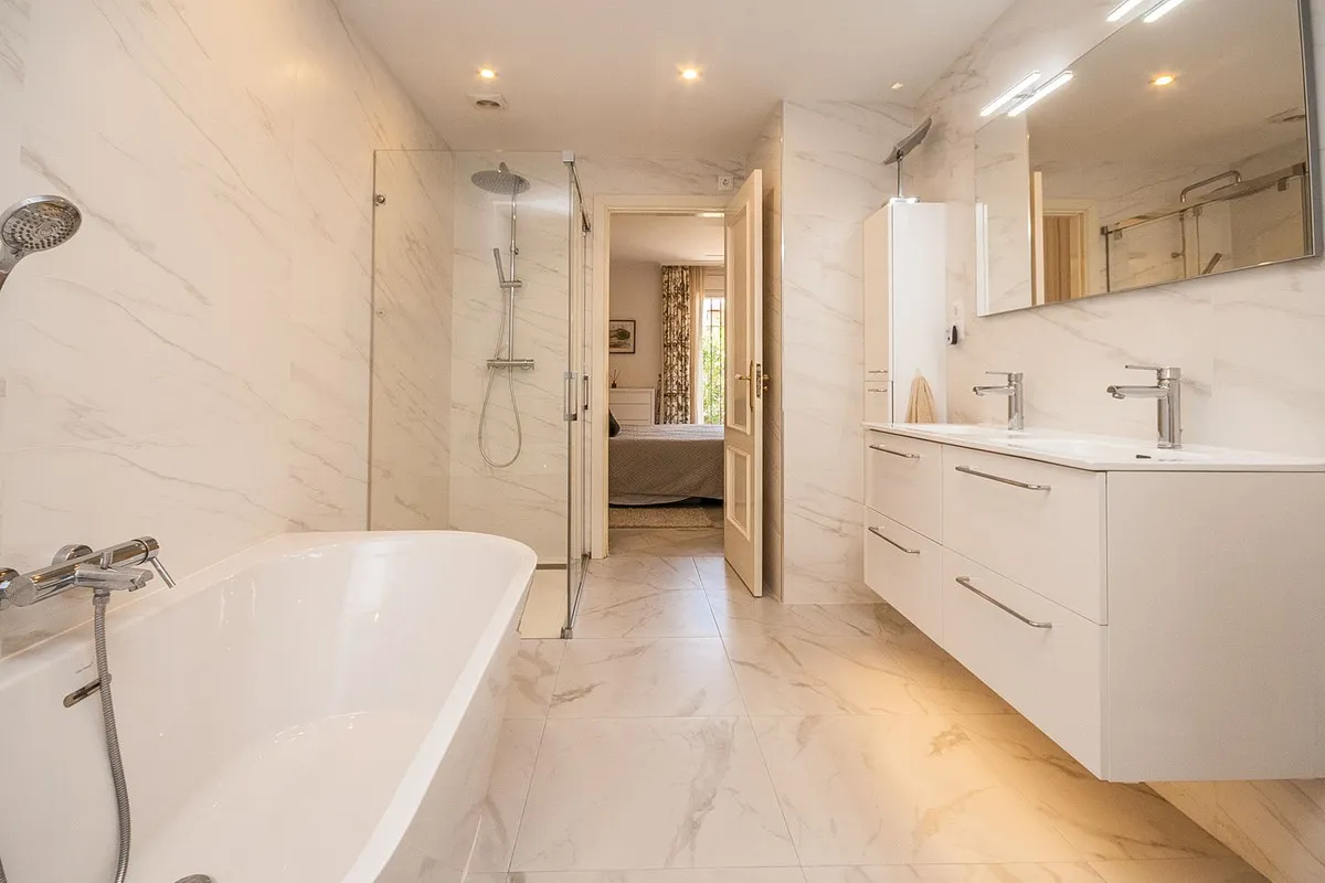 bd4424c9-2718-4945-a779-6d6db7199517