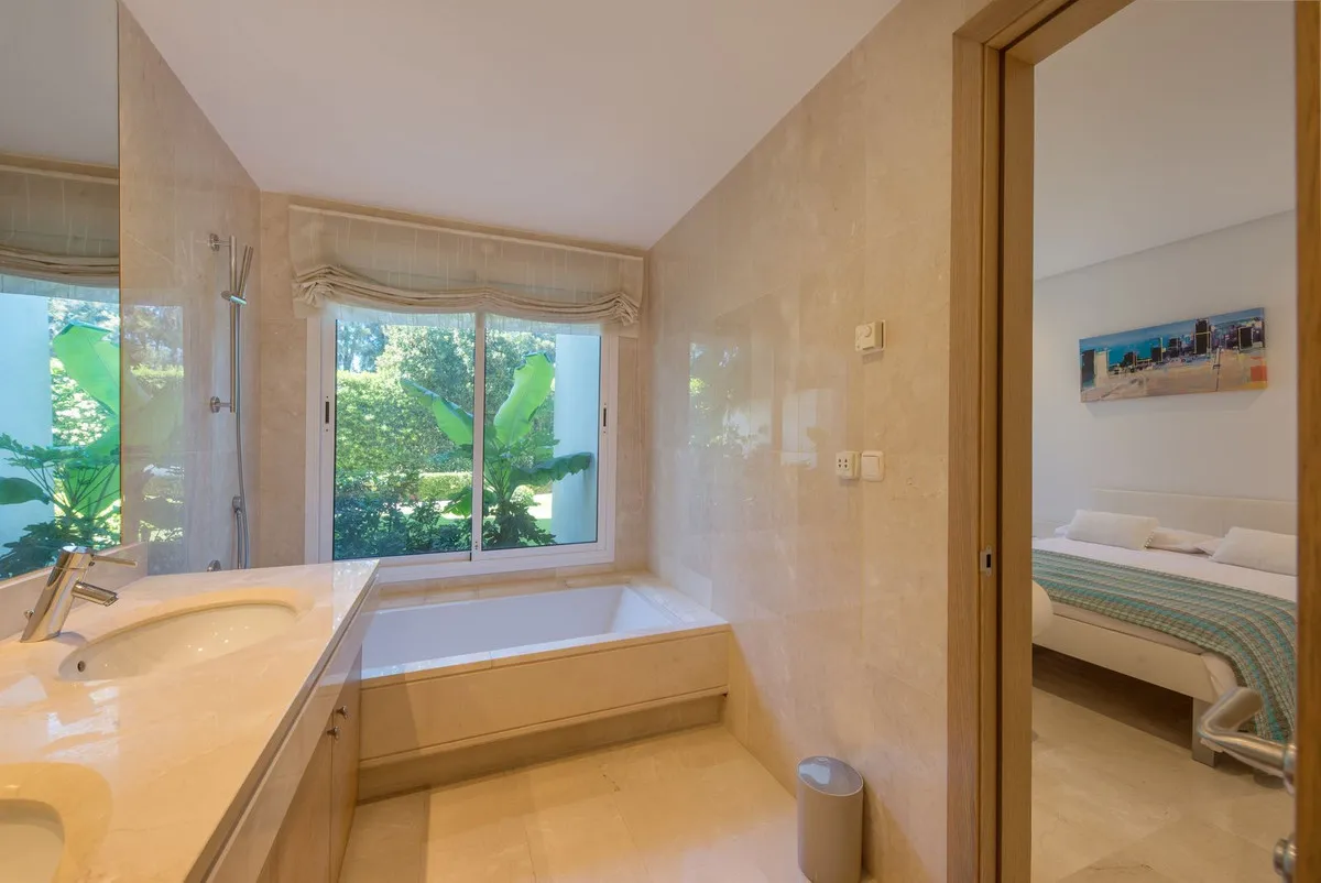 d0557715-5d26-48fd-9df8-0abf38bf13cb