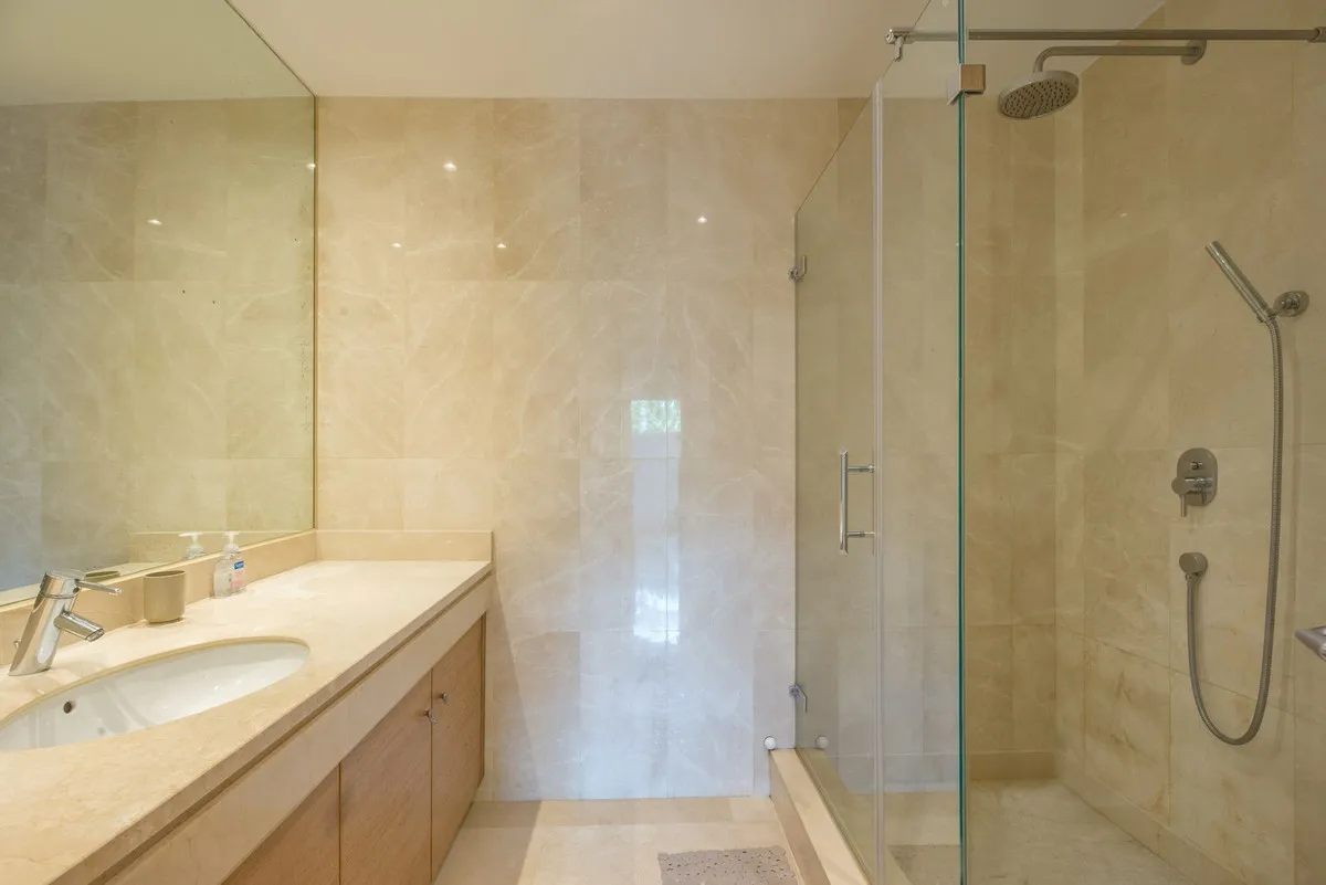 d796e829-76c7-4f23-984d-f417e1106bf5