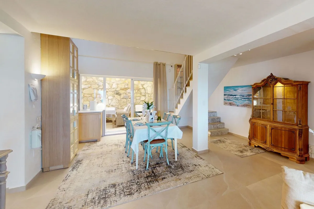 154c7bb9-78c2-476d-851f-e217df6876ff