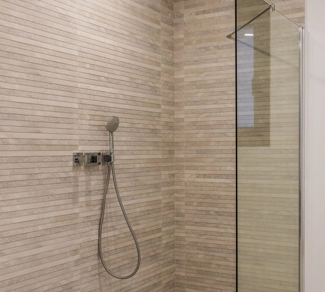 5eecf98f-84f6-41cf-971c-467e9e82b984