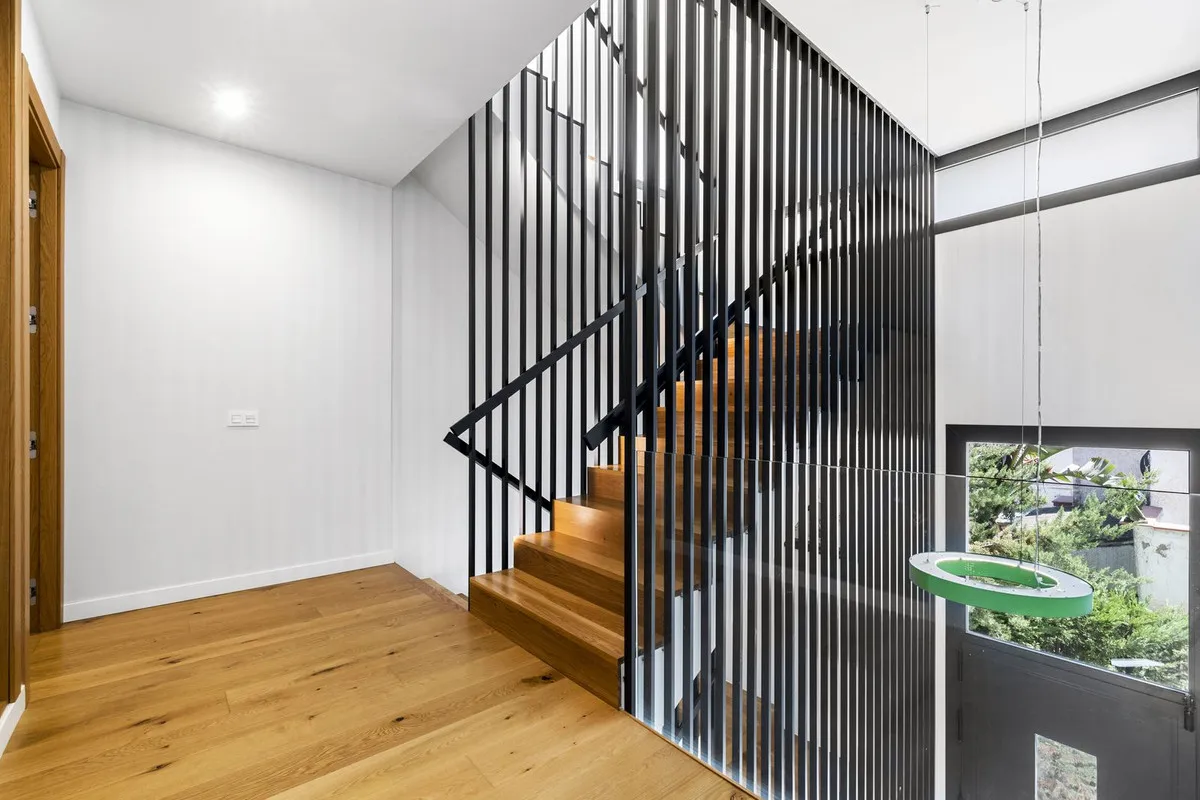 a6c980f6-3834-45a3-b6fe-cd369ca39fad