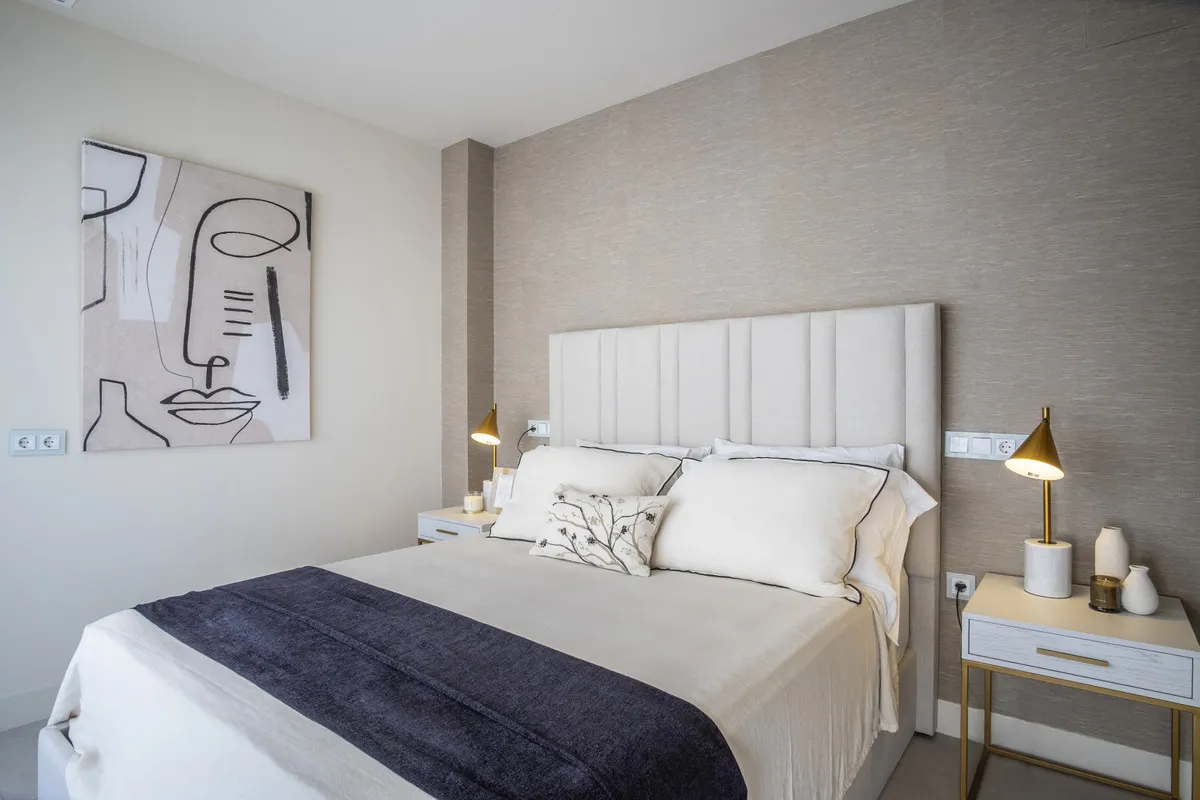 092d3854-f0eb-4131-b3e5-89de9afbce7a