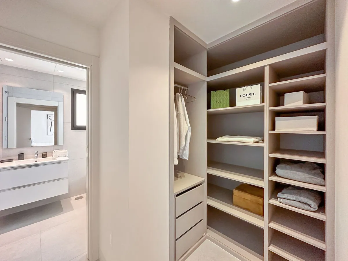 111f149a-641a-4d45-9b70-0d17049c9537