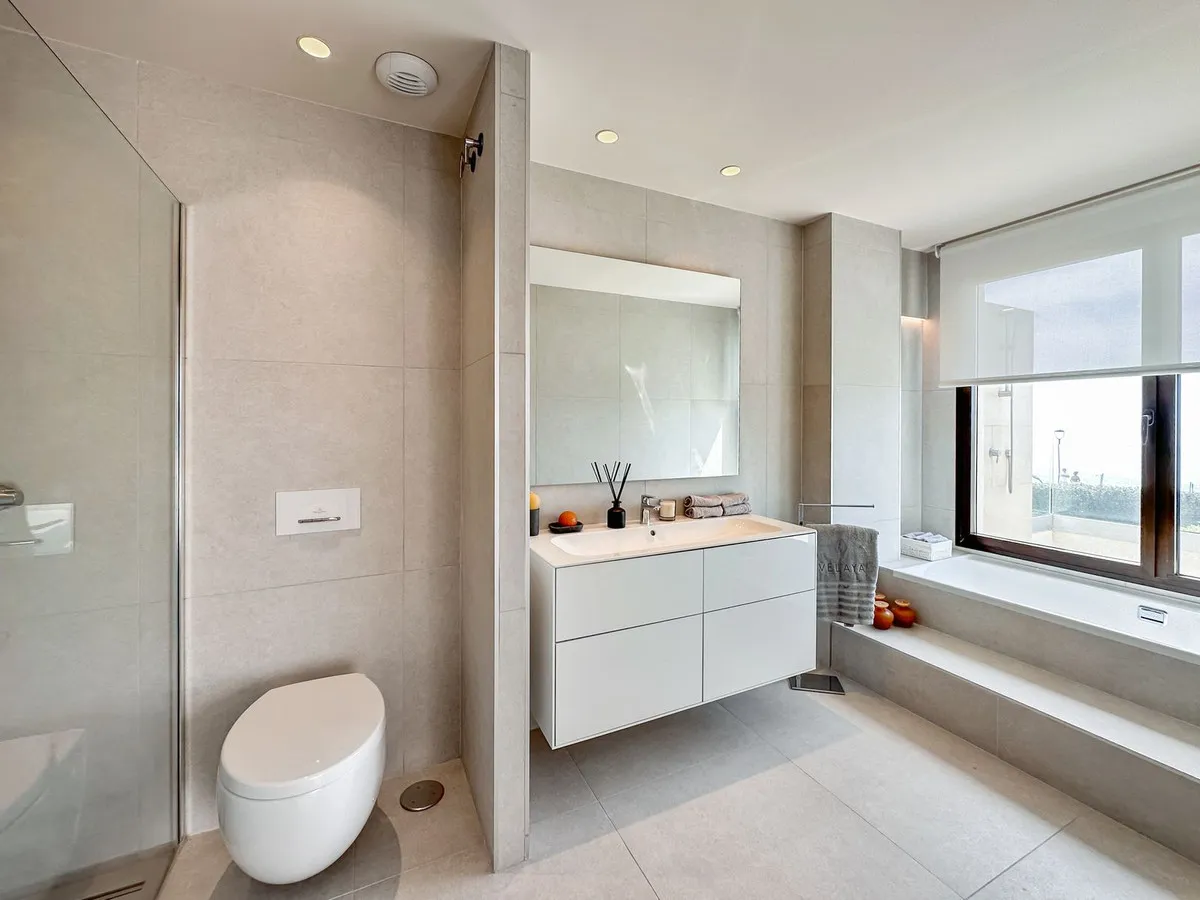 4f2e305a-4957-499c-b505-a9908abe02b9