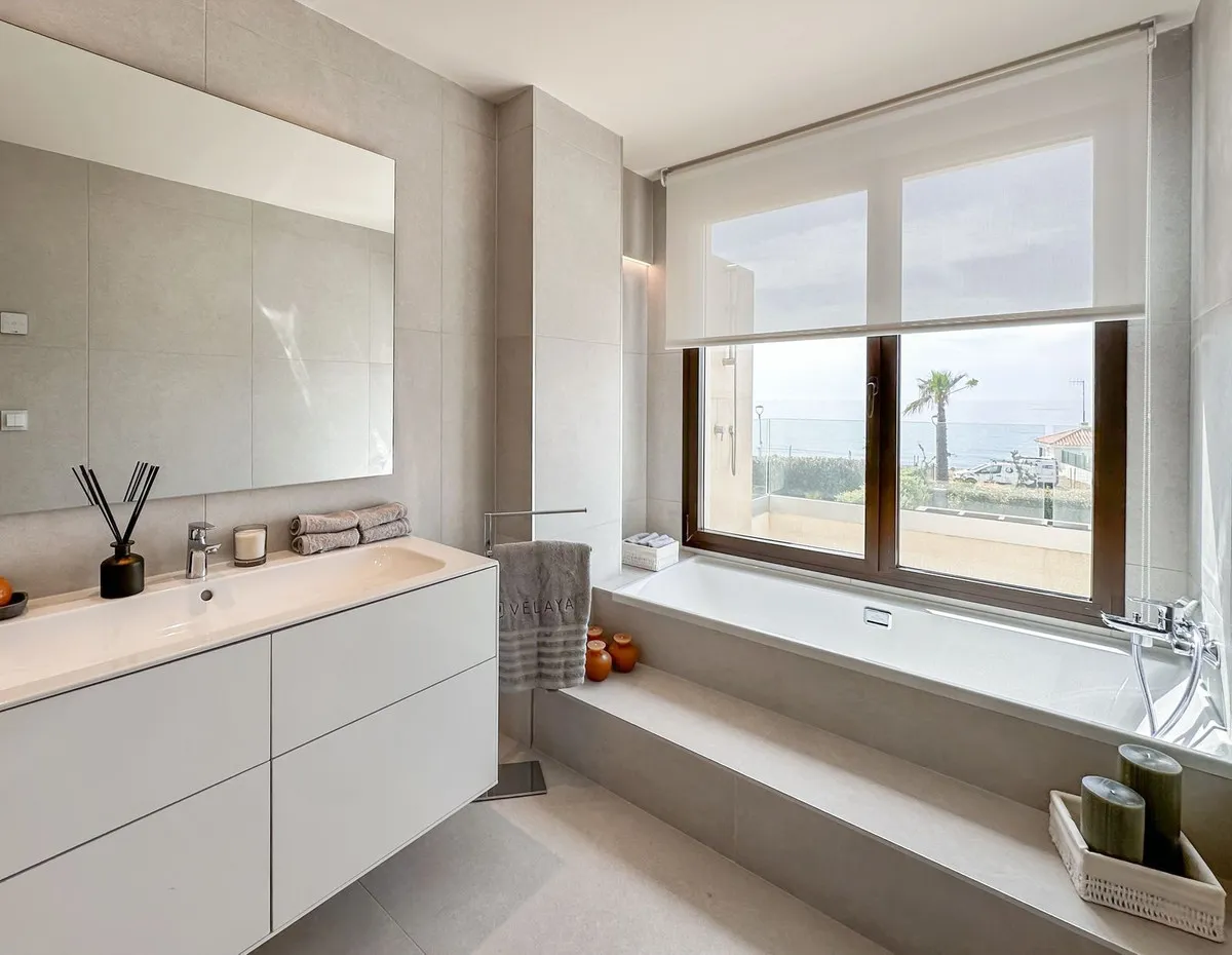 83552d62-fe5b-48e6-9c7b-588264302c03