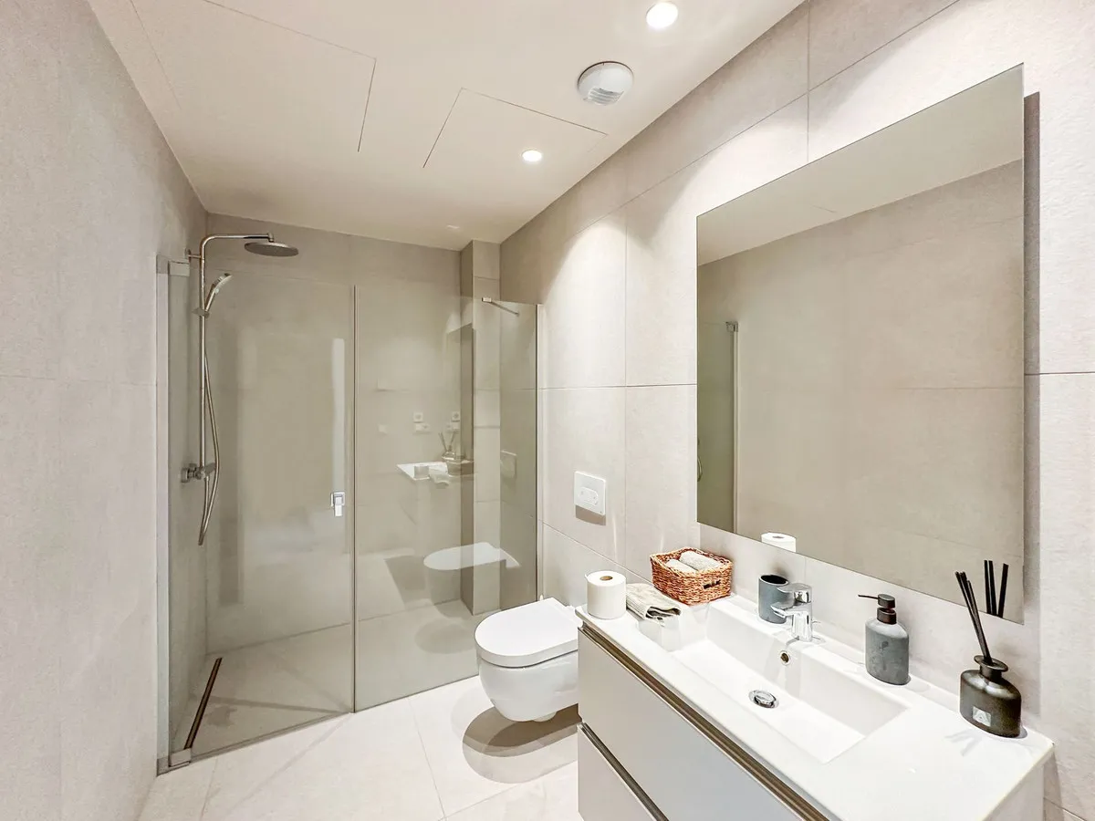 86fe2f4c-2155-4f06-8ece-a853f3d75bd6