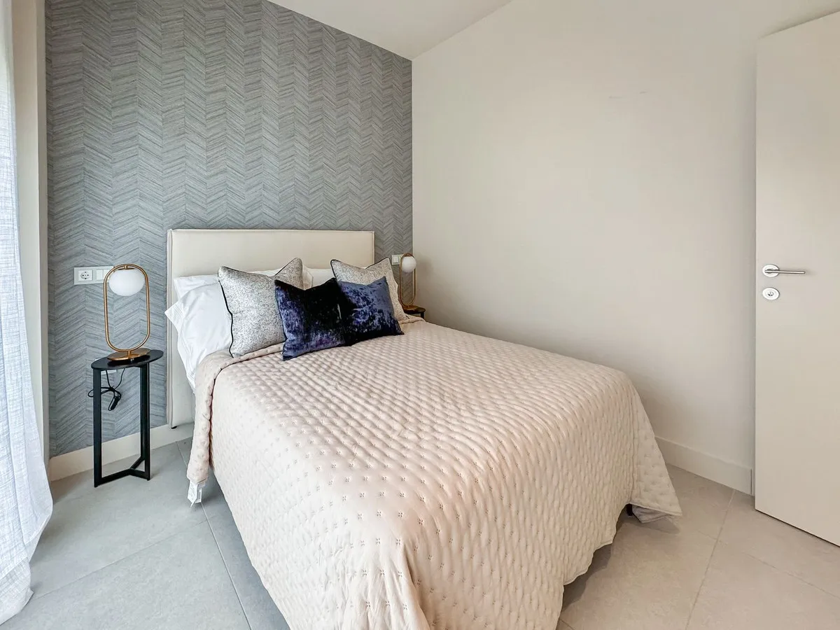 96c8e2e4-212e-43ad-b153-2c92afb6a3c4