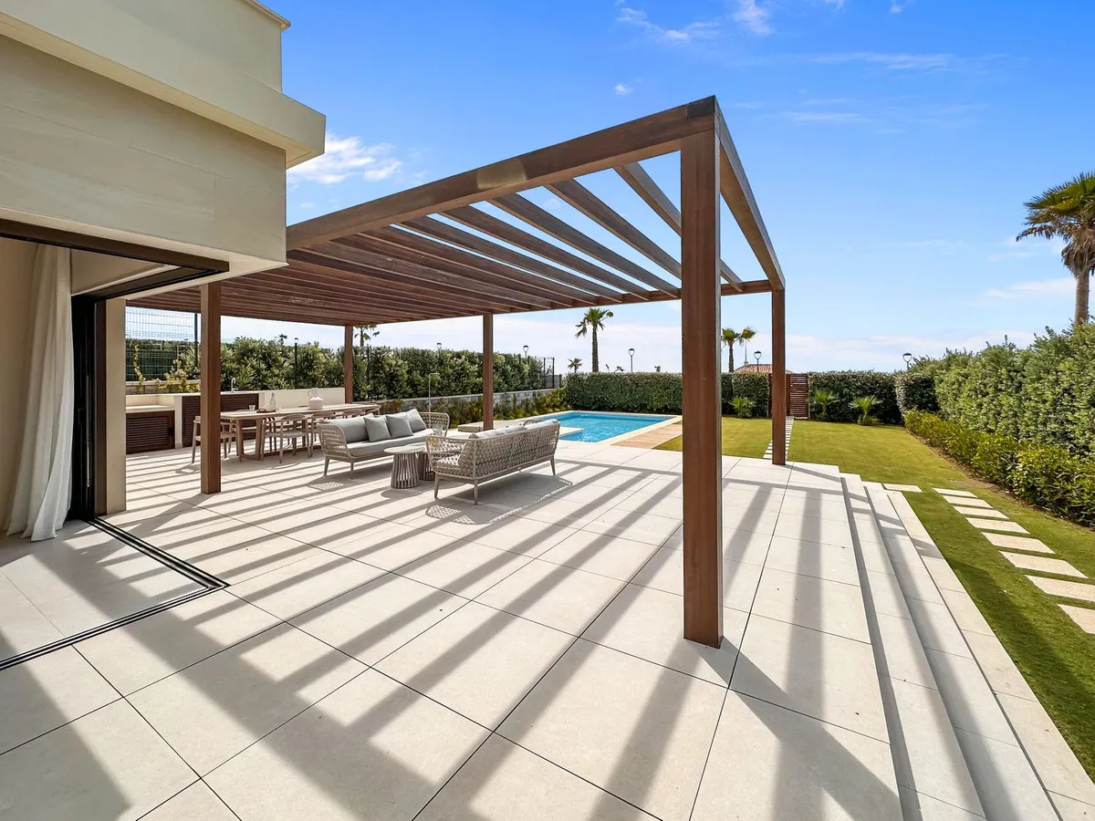 c4201446-6020-4663-b322-b5998f0aad69