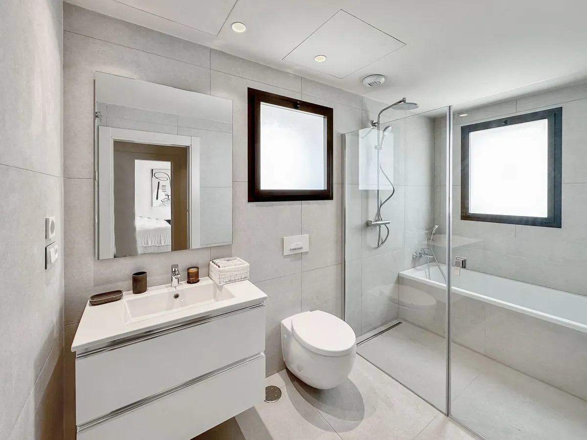 d0f30762-126e-4be8-a942-b862eee12451