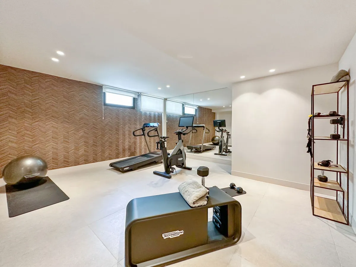 d8080cc2-ca9a-4778-a526-97dd850397d1