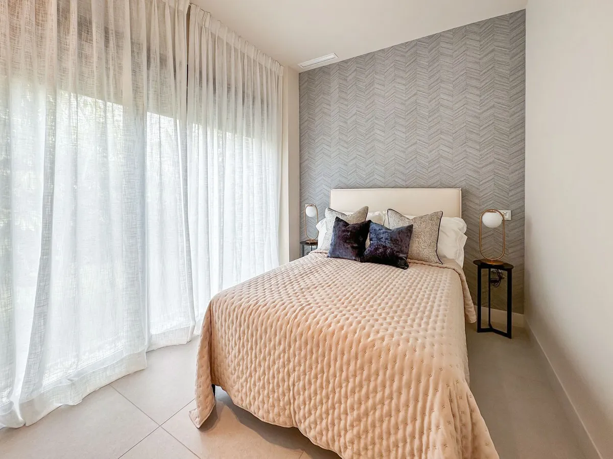 e4bffc1b-86c0-47cd-8084-ea56f30a96cb