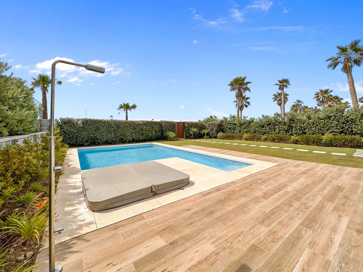 f7b6448c-e9b7-4c72-aa6d-41d5579a1686