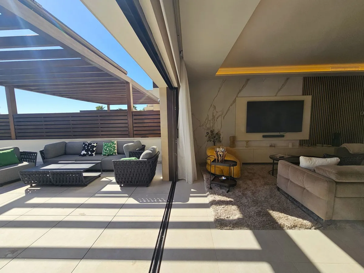 a0344055-44a3-4b84-b3ce-1138d9fb33e1