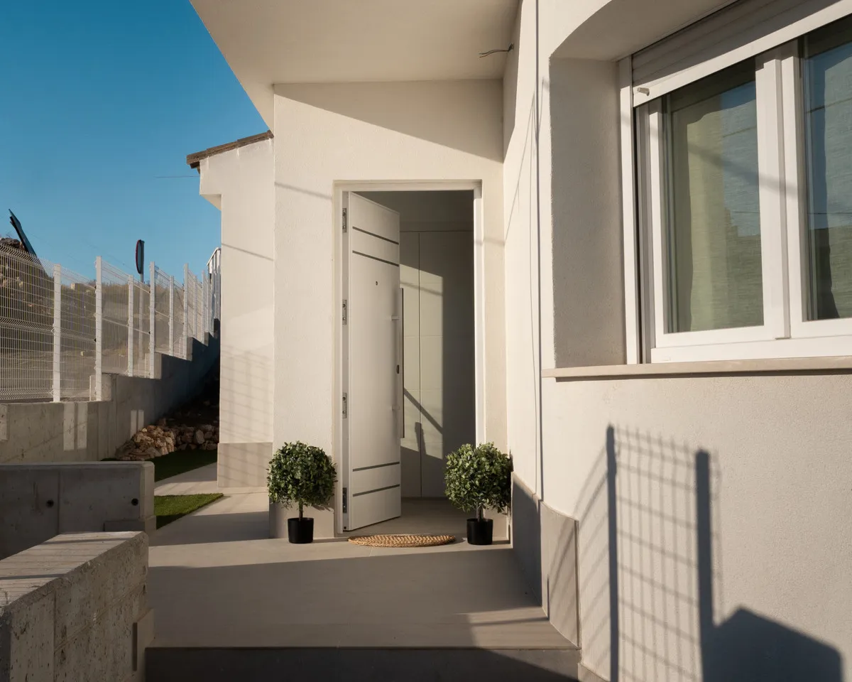 8bab3d8d-5f42-450b-87c5-1663b03d4458